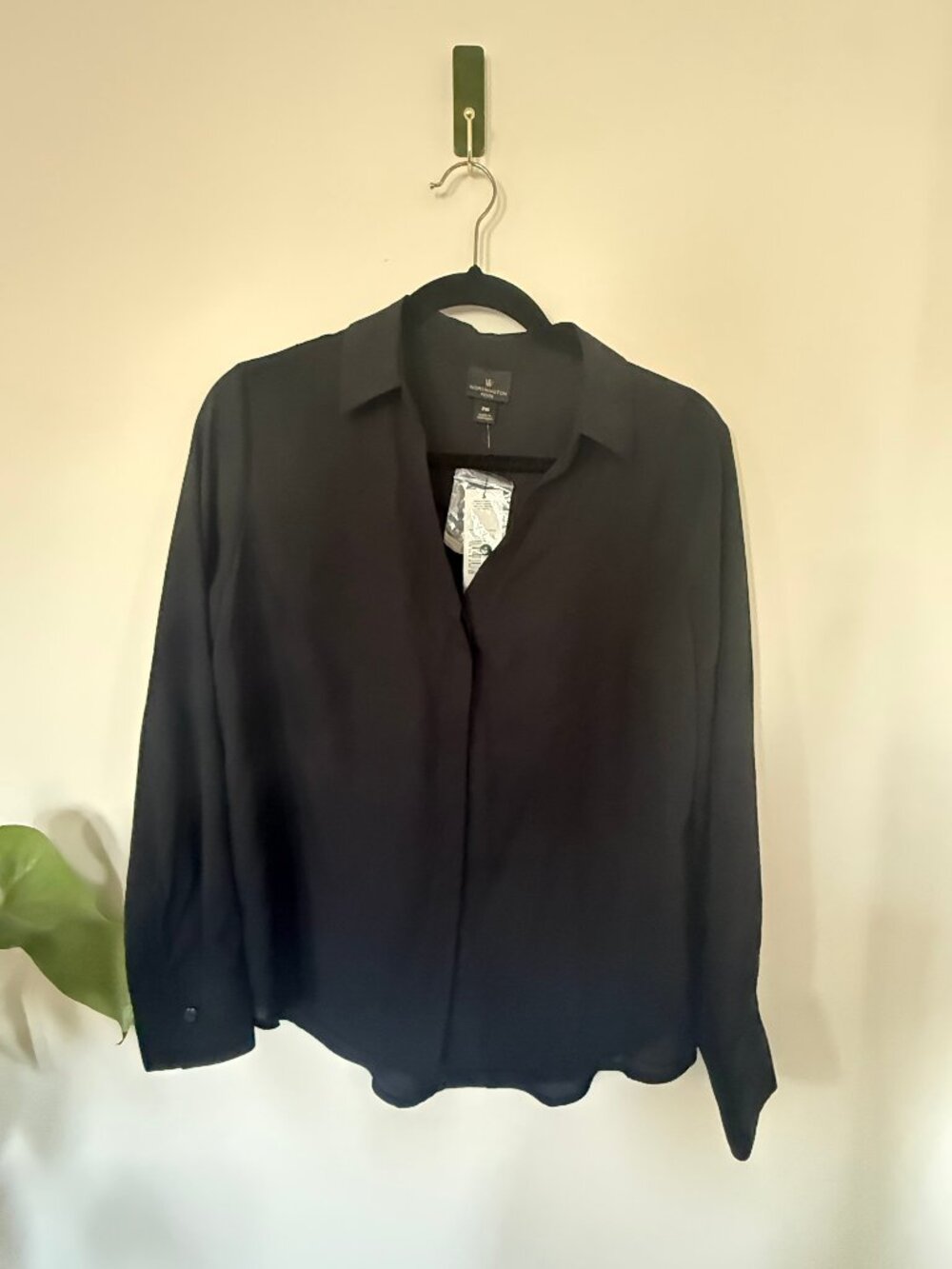 Worthington Petite Hidden Placket Blouse Black PM NWT